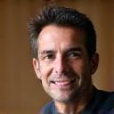 Carlos Mendoza, propietario de centro de meditación